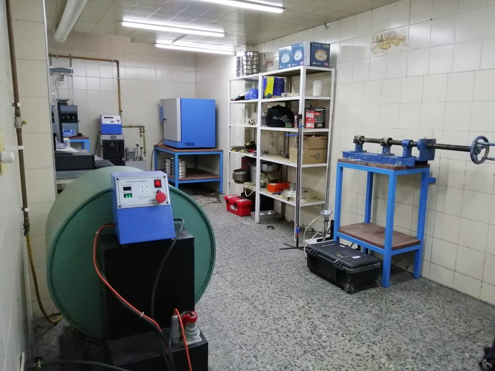 Baño térmico y equipos de ensayo de materiales